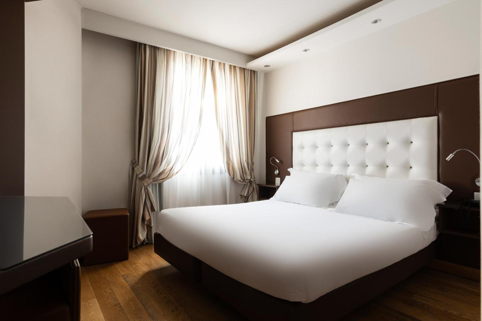 Hotel Royal Caserta Exterior photo
